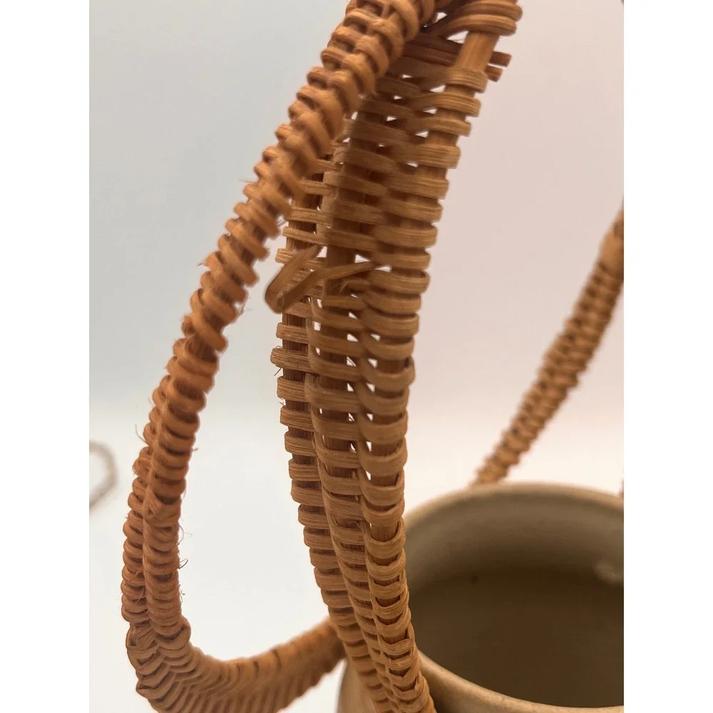 Mary Ashley Tan Pottery Vase Rustic Organic Rattan Handle Signed Hand Thrown‎